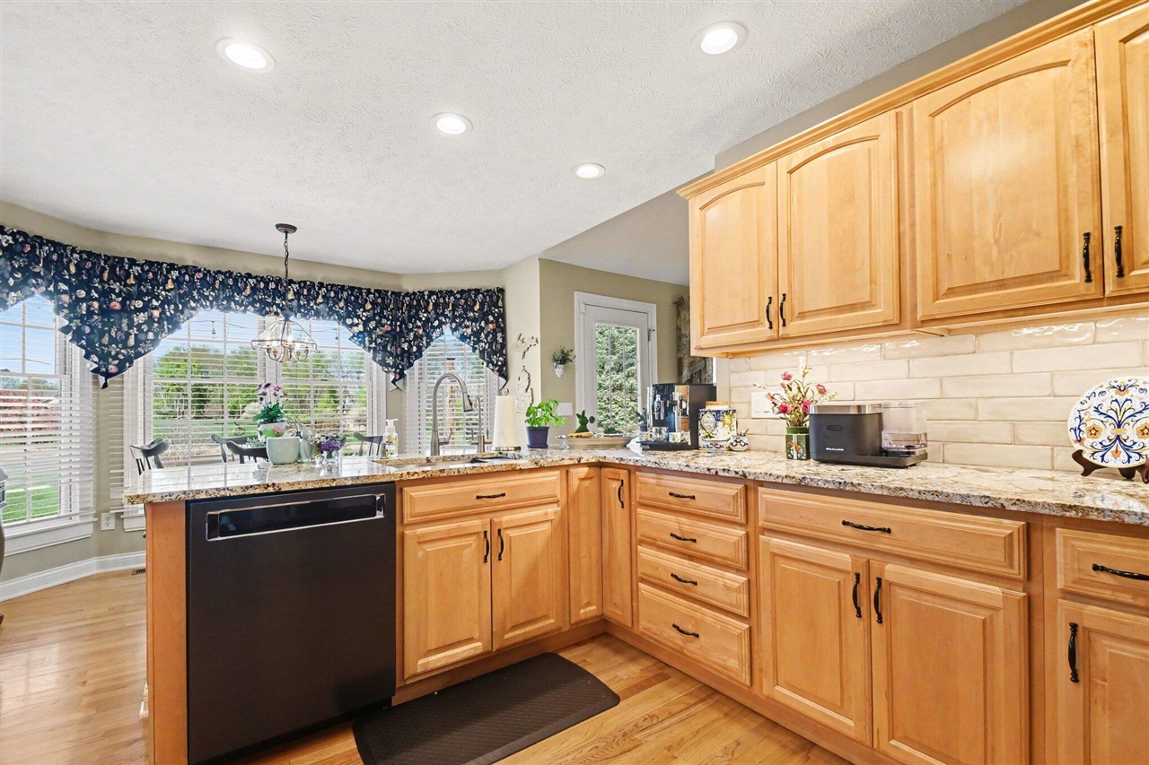 5965 Polly's Path Berrien Springs, MI 49103 - Photo 8 of 38