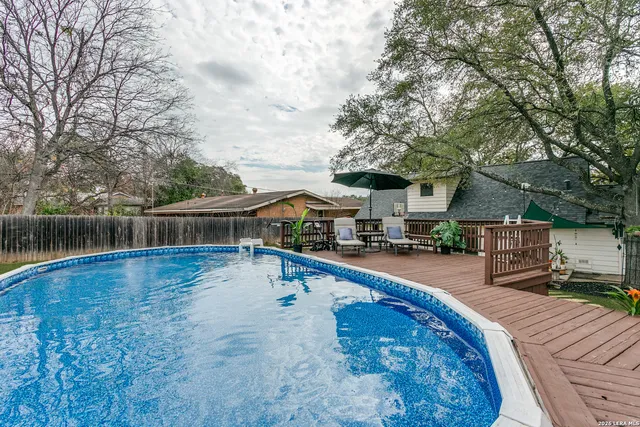 $325,000 | 2815 Gainesborough Drive, San Antonio, TX 78230