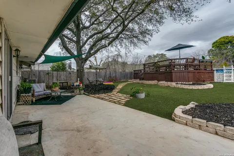 $325,000 | 2815 Gainesborough Drive, San Antonio, TX 78230