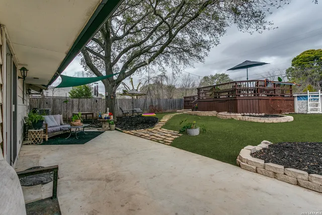 $325,000 | 2815 Gainesborough Drive, San Antonio, TX 78230