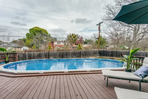 $325,000 | 2815 Gainesborough Drive, San Antonio, TX 78230