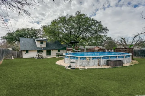 $325,000 | 2815 Gainesborough Drive, San Antonio, TX 78230