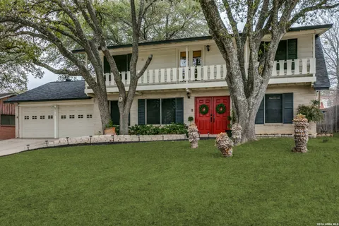 $325,000 | 2815 Gainesborough Drive, San Antonio, TX 78230