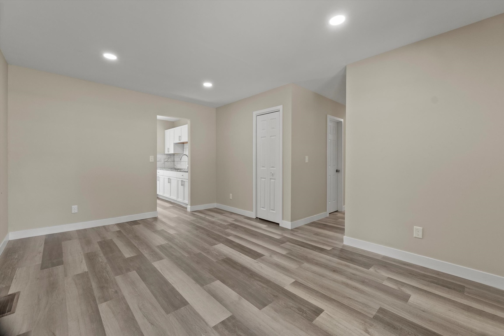 1208 Hague Street Joliet, IL 60432 - Photo 20 of 27