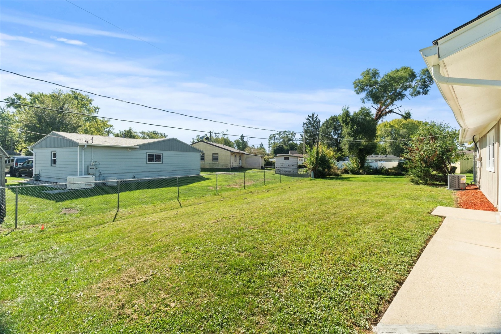 1208 Hague Street Joliet, IL 60432 - Photo 4 of 27