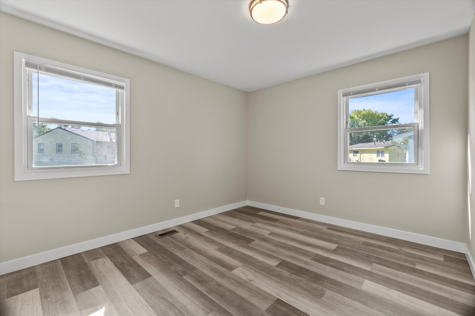 1208 Hague Street Joliet, IL 60432 - Photo 8 of 27