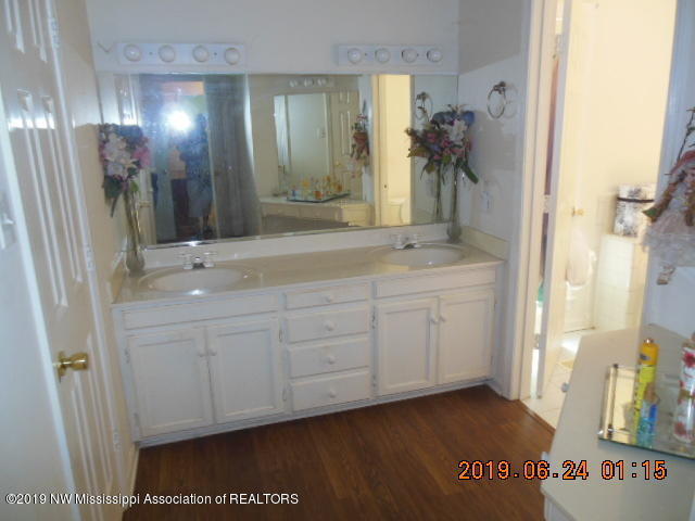 33 Linwood Road Senatobia, MS 38668 - Photo 15 of 34 DSCN0866