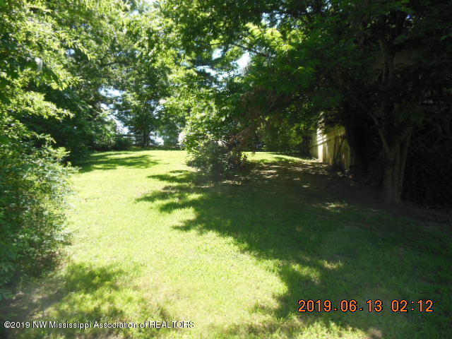 33 Linwood Road Senatobia, MS 38668 - Photo 26 of 34 DSCN0729