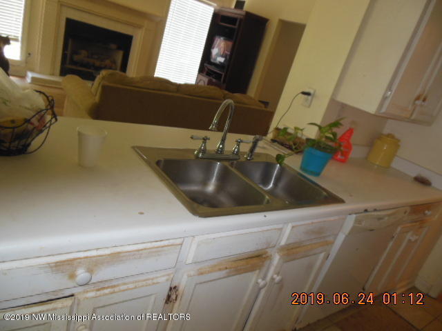 33 Linwood Road Senatobia, MS 38668 - Photo 7 of 34 DSCN0854
