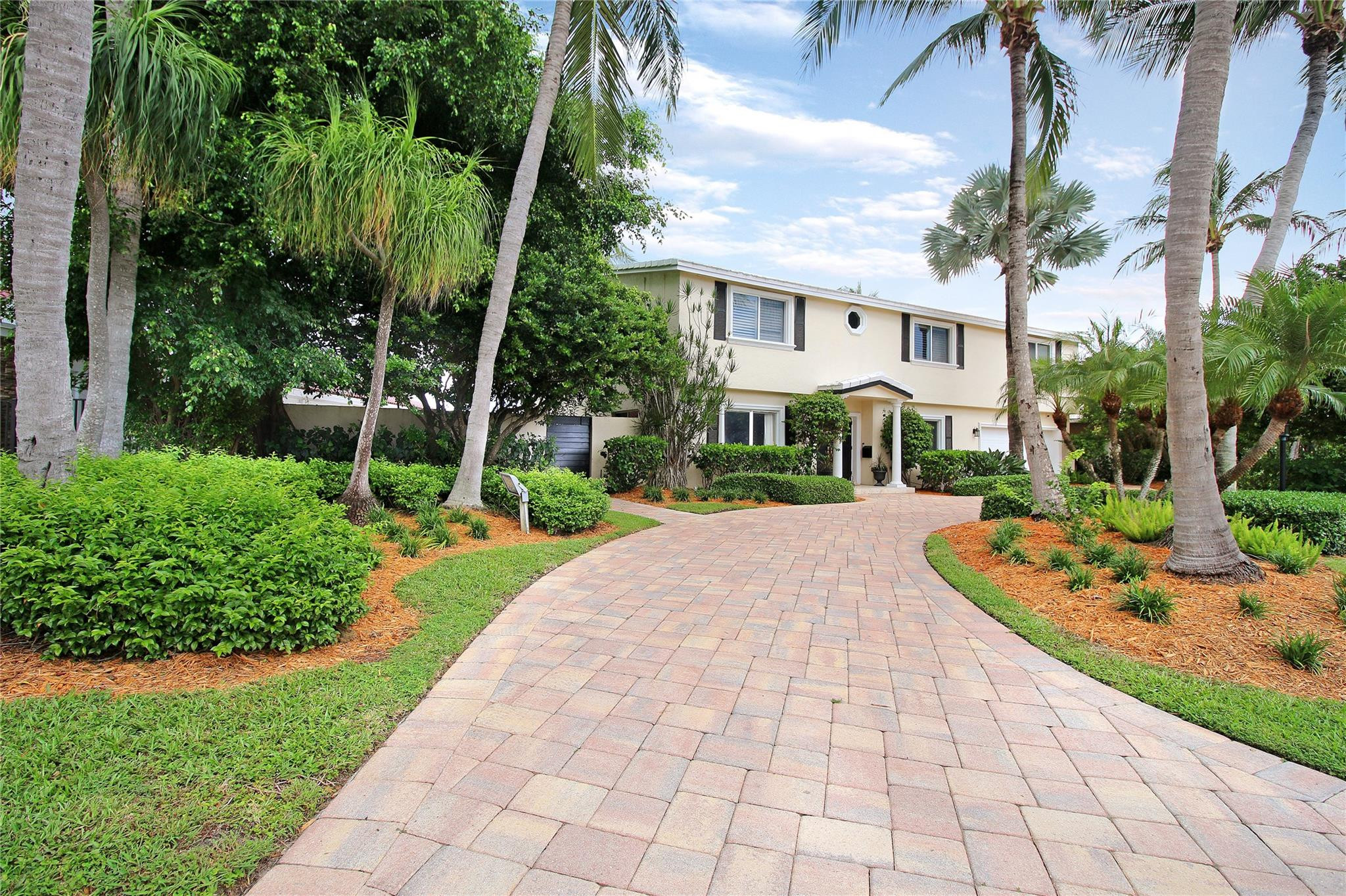 2445 Southeast 8th Street Pompano Beach, FL 33062 - Photo 2 of 84 Photo 2