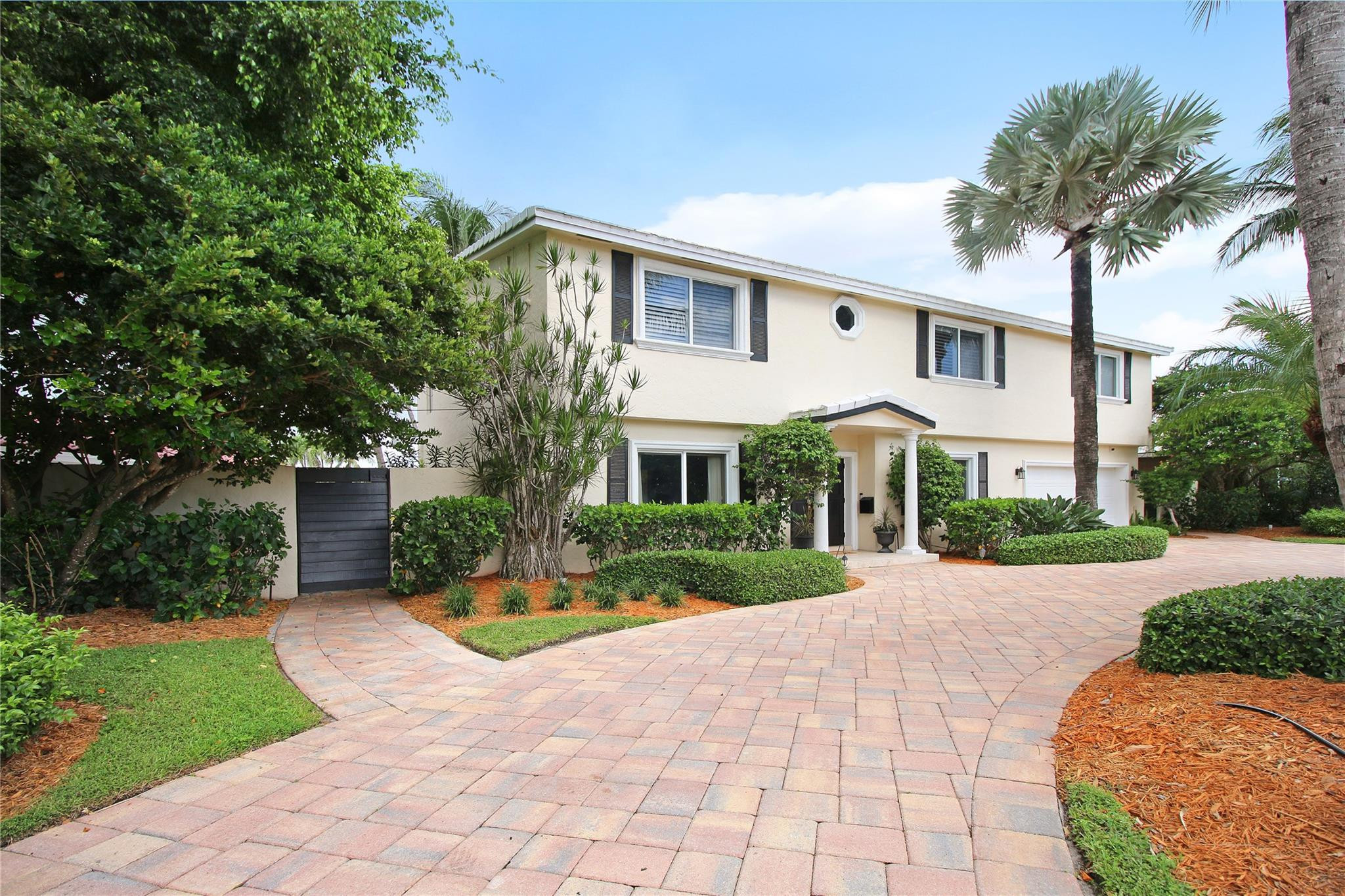 2445 Southeast 8th Street Pompano Beach, FL 33062 - Photo 4 of 84 Photo 4