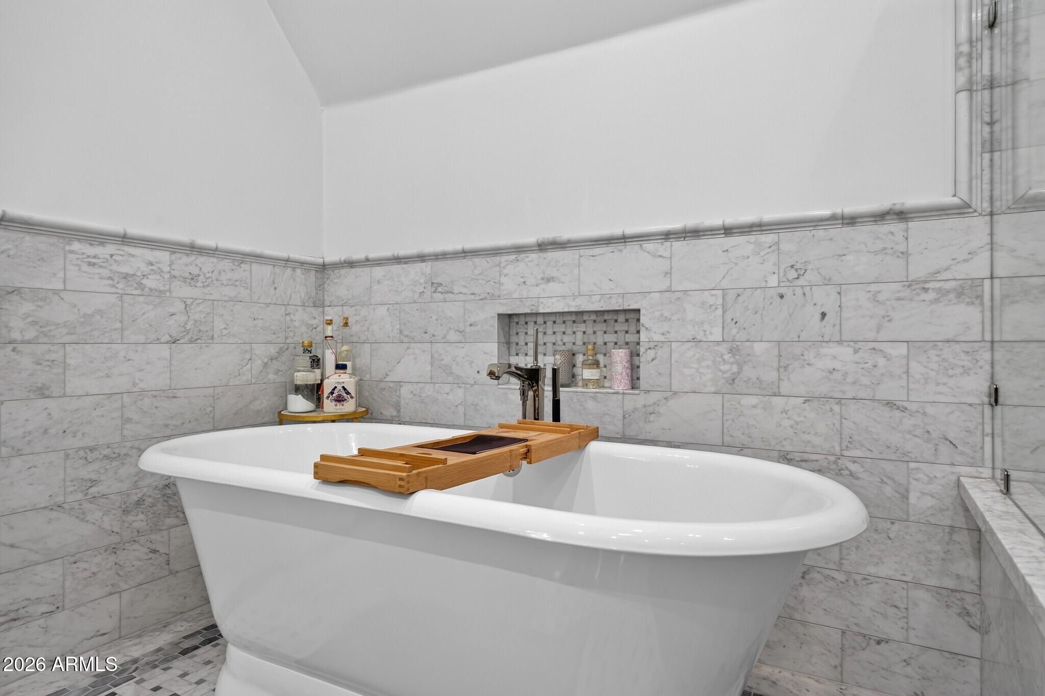 1080 North Riata Street Gilbert, AZ 85234 - Photo 70 of 169 Primary Bathroom