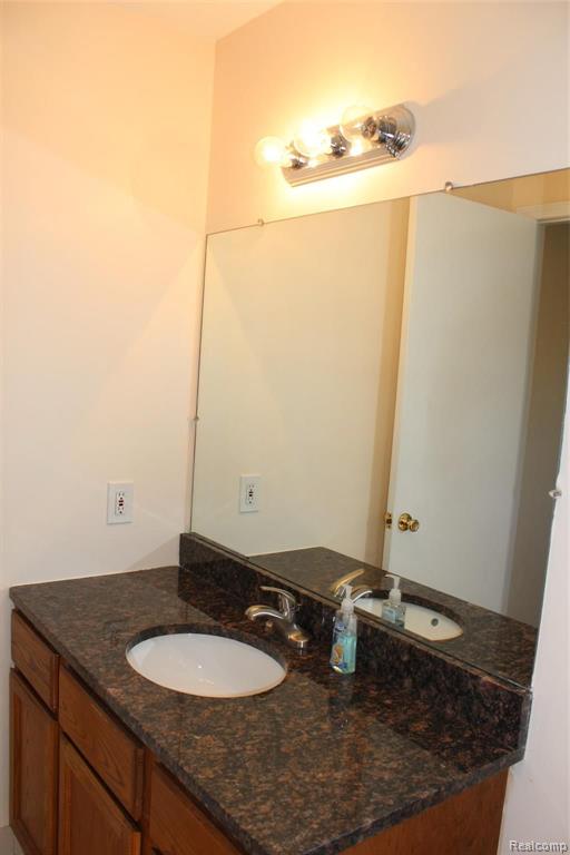 46409 Aarons Way Canton, MI 48188 - Photo 37 of 53