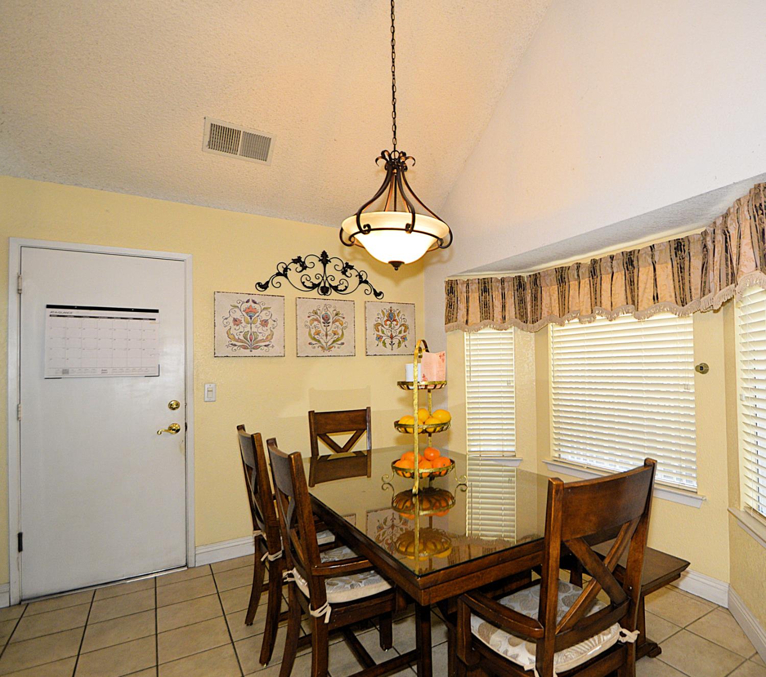 2037 East Decatur Avenue Fresno, CA 93720 - Photo 14 of 42