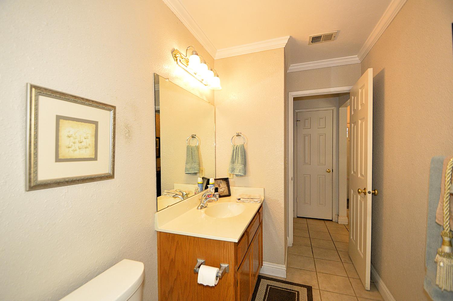 2037 East Decatur Avenue Fresno, CA 93720 - Photo 23 of 42