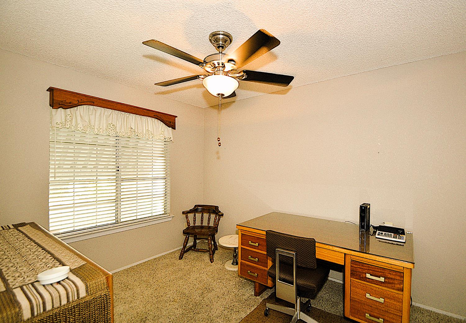 2037 East Decatur Avenue Fresno, CA 93720 - Photo 24 of 42