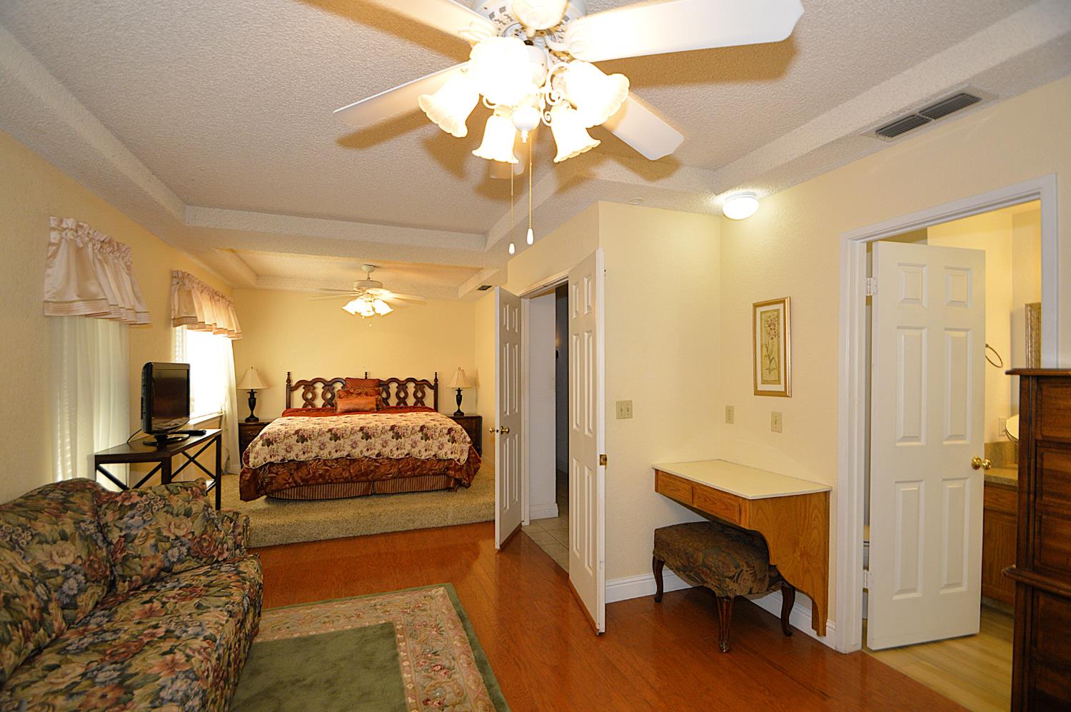 2037 East Decatur Avenue Fresno, CA 93720 - Photo 31 of 42