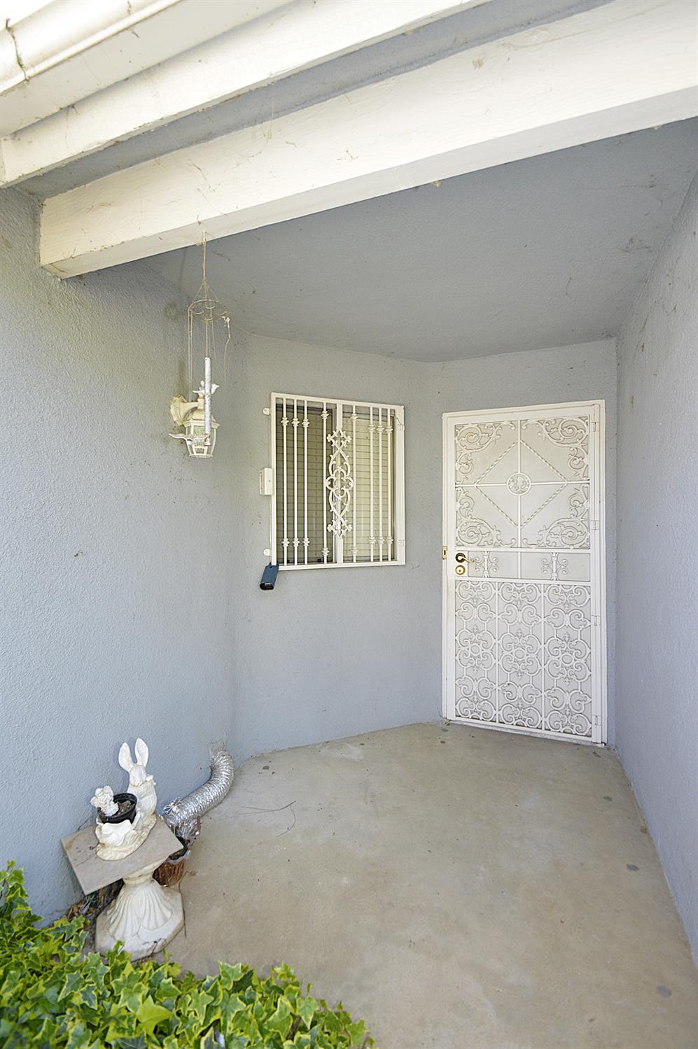 2037 East Decatur Avenue Fresno, CA 93720 - Photo 8 of 42