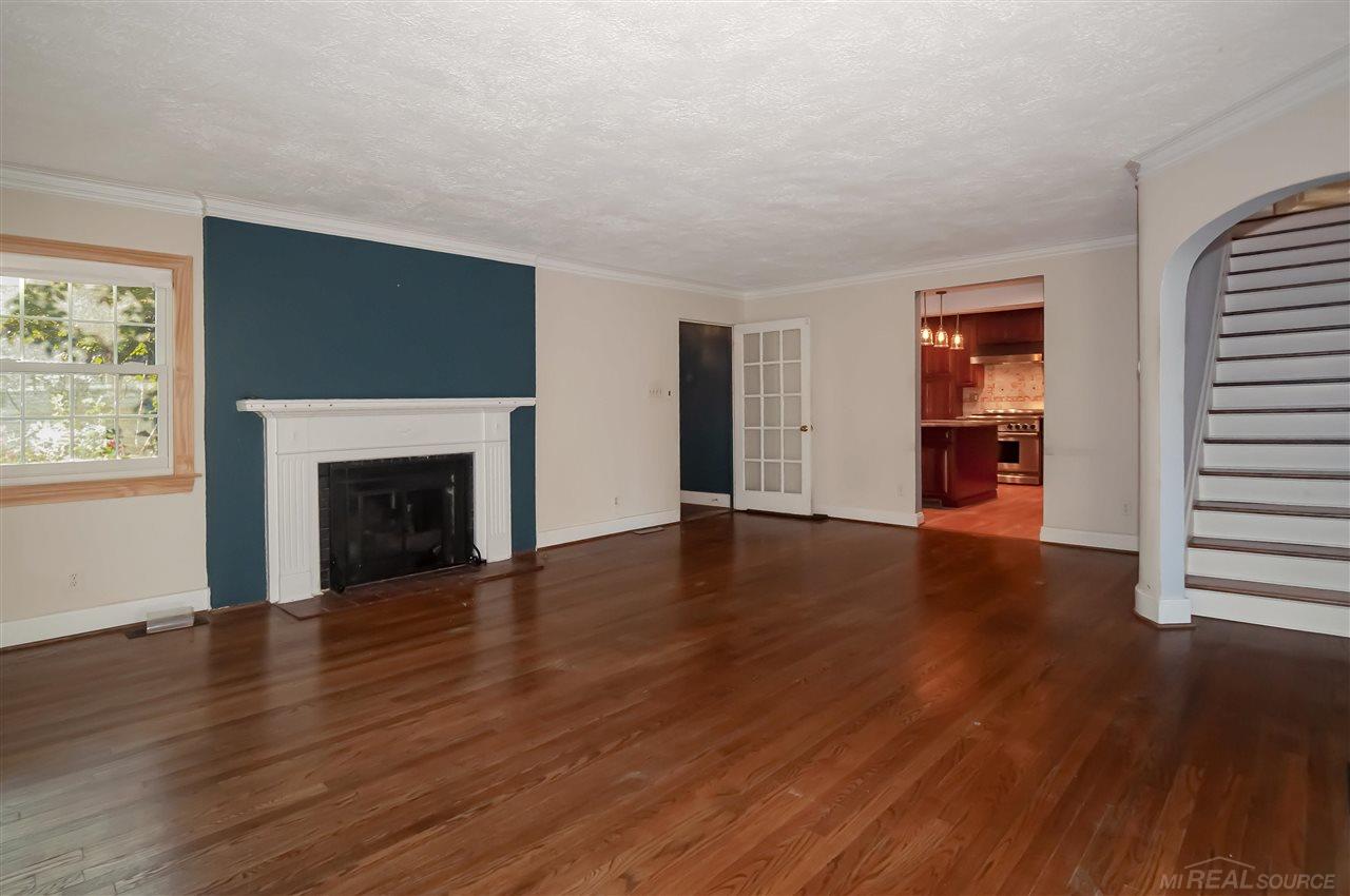 820 Lincoln Road Grosse Pointe, MI 48230 - Photo 7 of 49 50060180-6.JPG