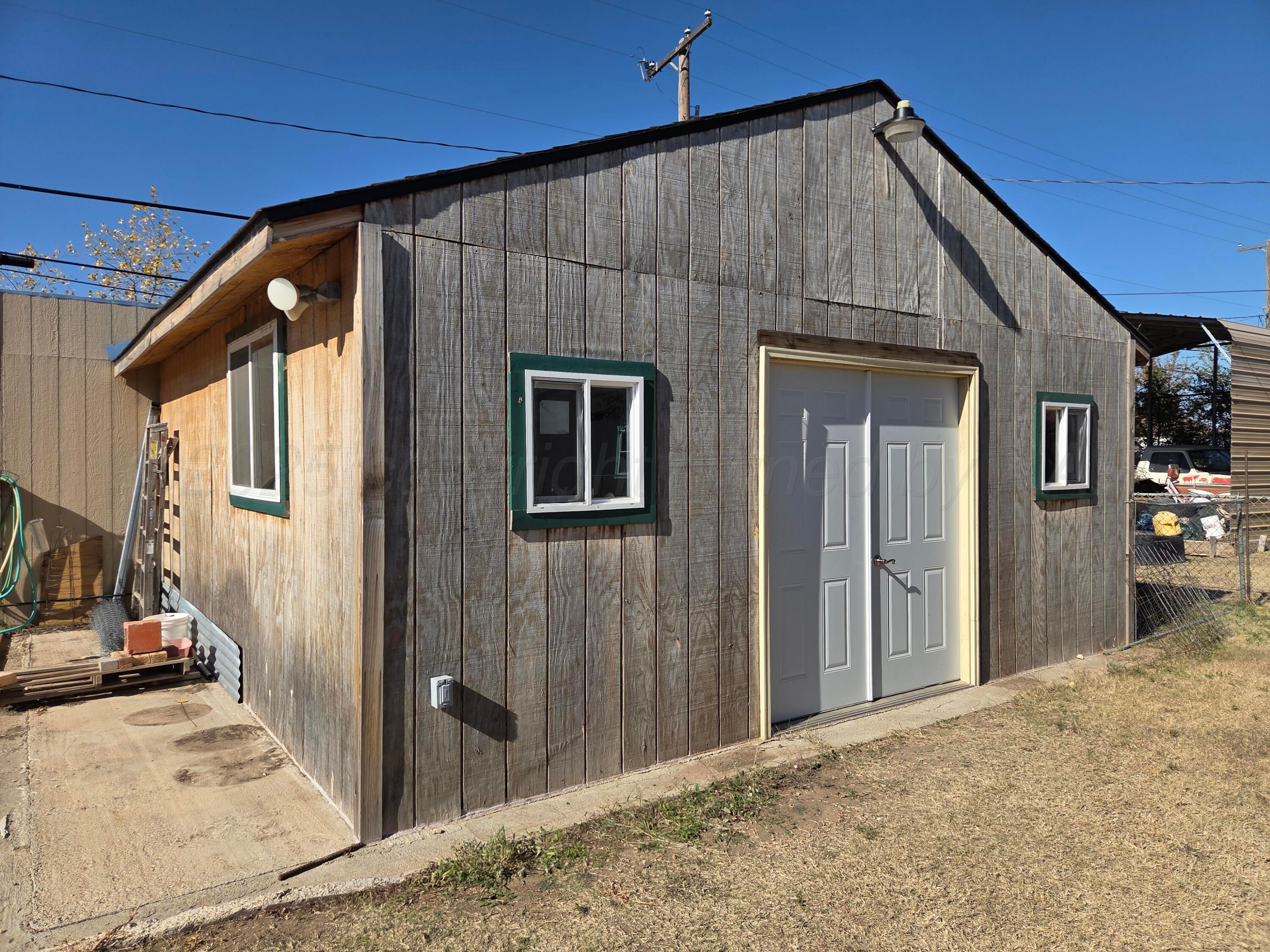 414 South Cedar Street Perryton, TX 79070 - Photo 36 of 47 414 S Cedar St - Sharon Cramer 043