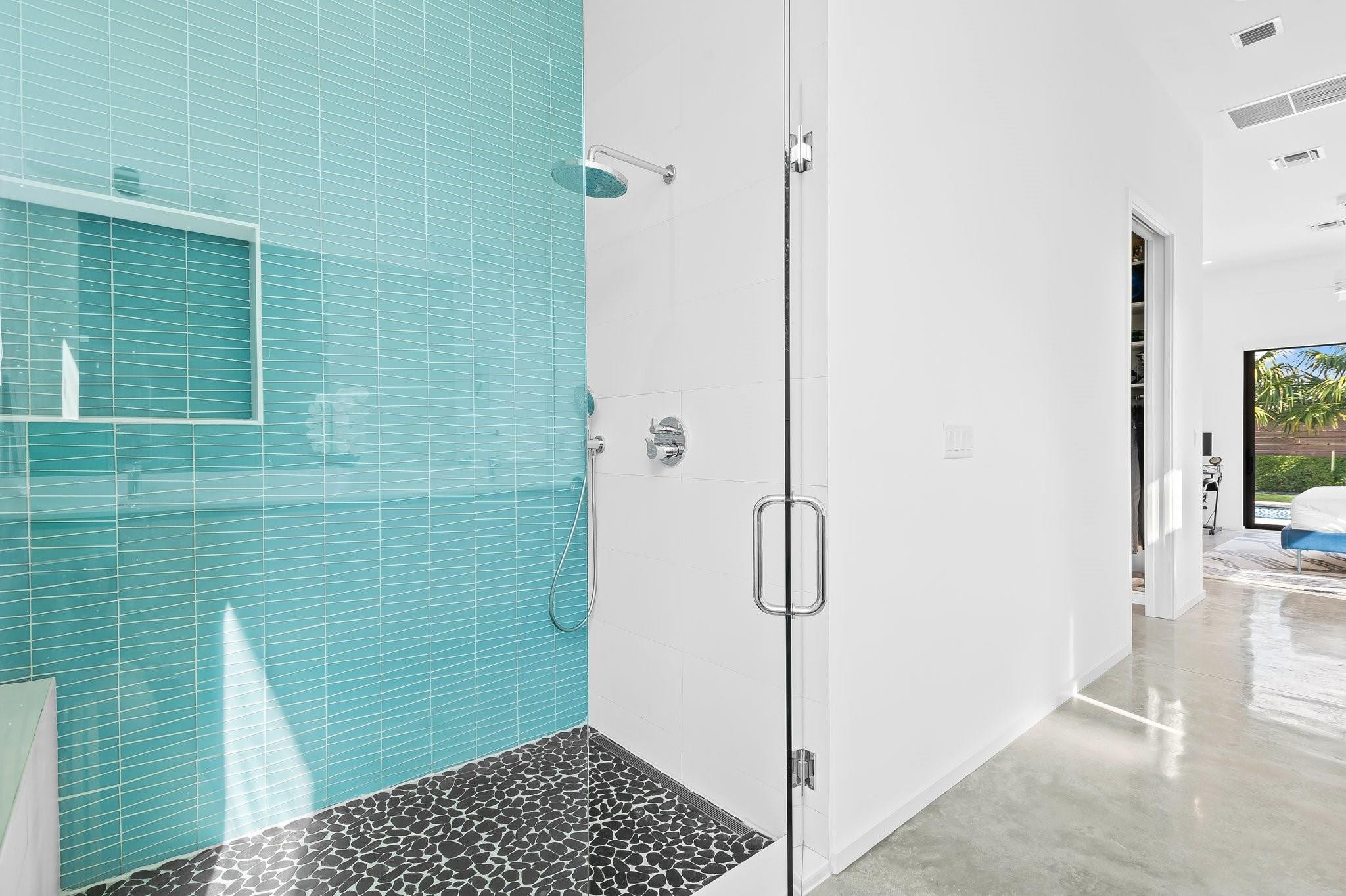 509 Curlew Road Delray Beach, FL 33444 - Photo 19 of 37 PRIMARY BATHROOM