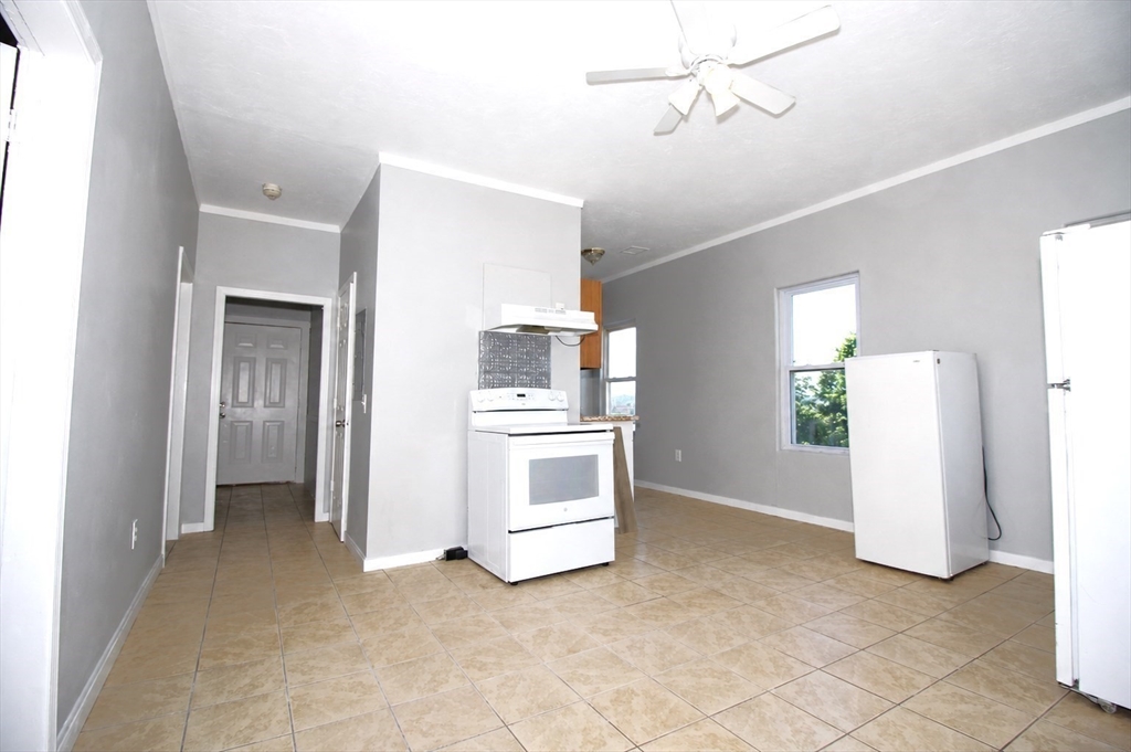 82 Fox Street, Unit 3 Worcester, MA 01604 - Photo 9 of 18