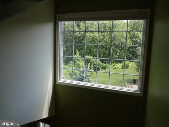 24 Maidenhead Road Princeton, NJ 08540 - Photo 11 of 24