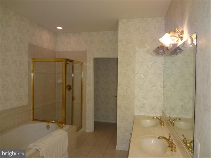 24 Maidenhead Road Princeton, NJ 08540 - Photo 13 of 24 Master Bathroom