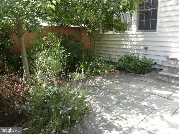 24 Maidenhead Road Princeton, NJ 08540 - Photo 22 of 24 Patio