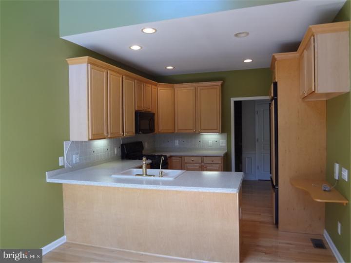 24 Maidenhead Road Princeton, NJ 08540 - Photo 8 of 24 Kitchen