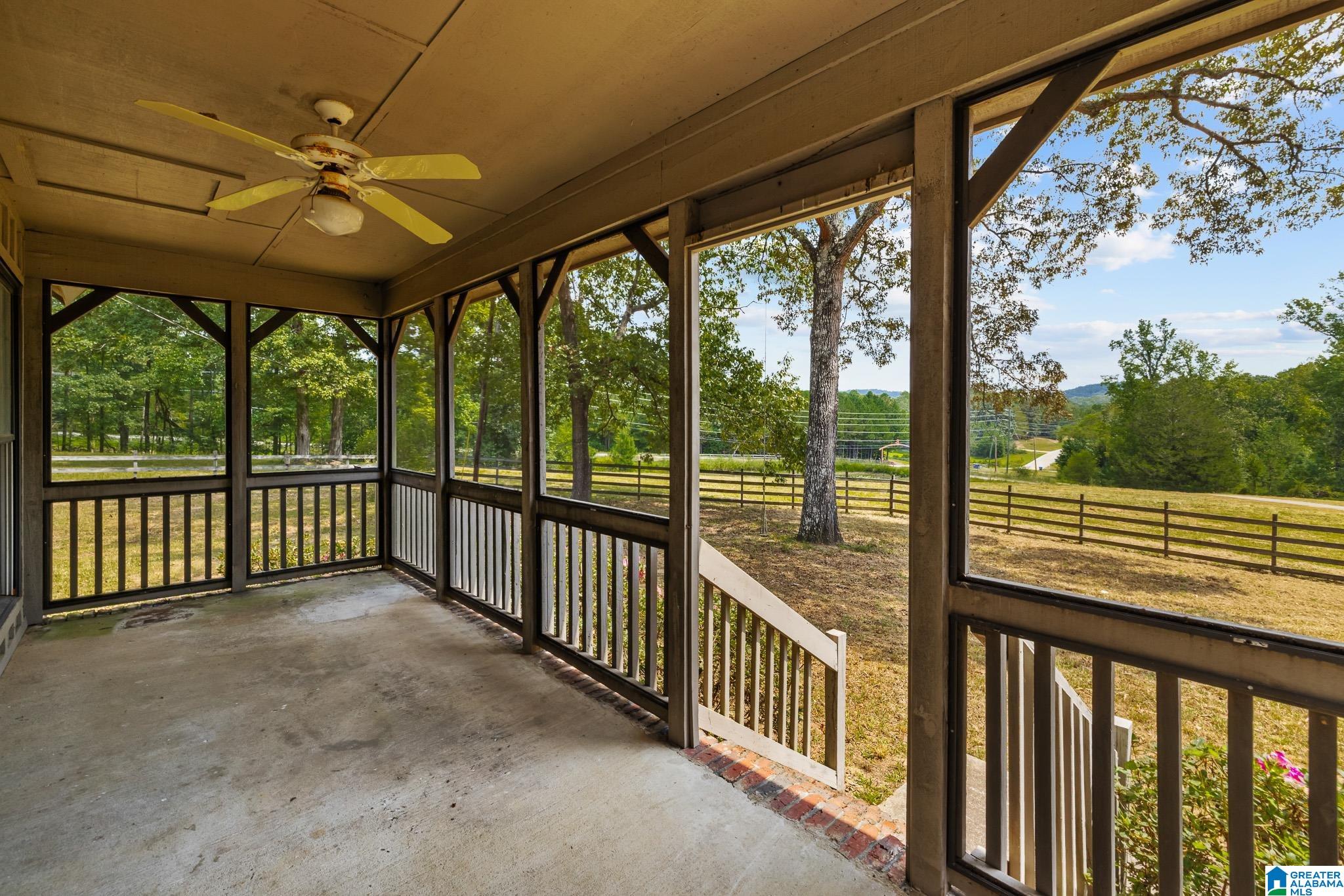 1695 Sanie Road Odenville, AL 35120 - Photo 6 of 63