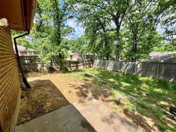 $1,750 | 5701 Willow Elm Drive, Arlington, TX 76017