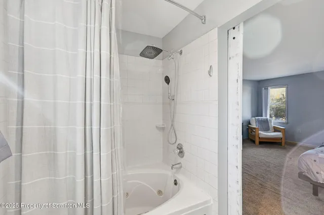 $459,000 | 76 Rundall Lane, Jermyn, PA 18433