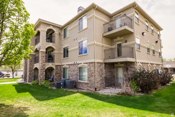 $190,000 | 840 South 130, Unit F201, Vernal, UT 84078