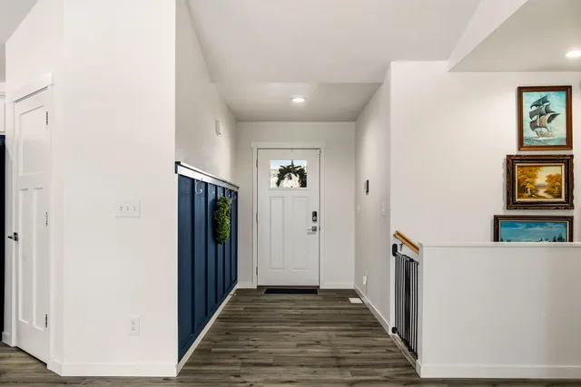 $500,000 | 1954 McGilvray Way, Holmen, WI 54636