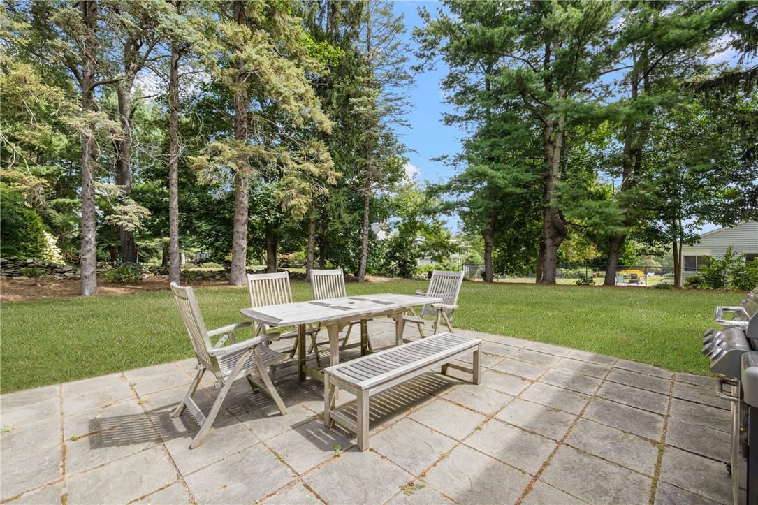 20 Harrington Avenue Portsmouth, RI 02871 - Photo 29 of 50