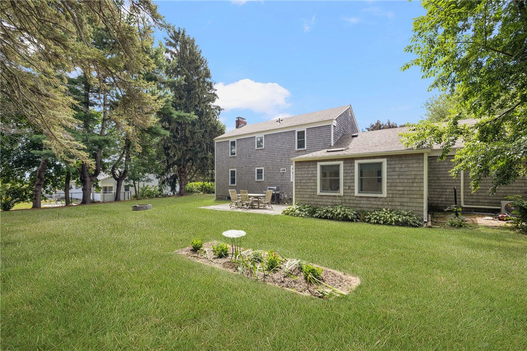 20 Harrington Avenue Portsmouth, RI 02871 - Photo 32 of 50