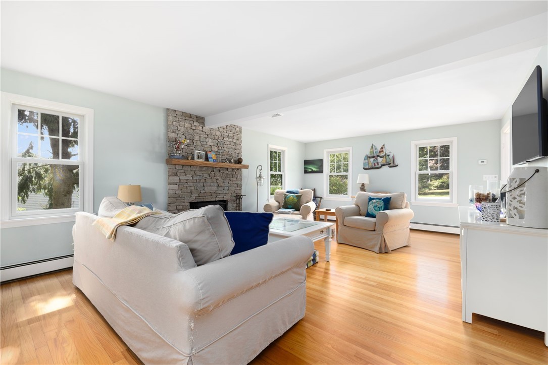 20 Harrington Avenue Portsmouth, RI 02871 - Photo 6 of 50