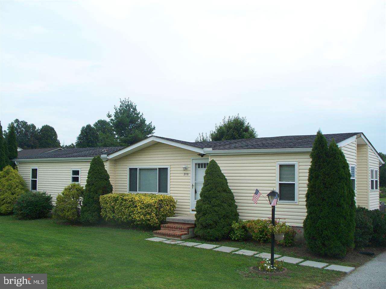 208 St Johns Road Littlestown, PA 17340 - Photo 1 of 36
