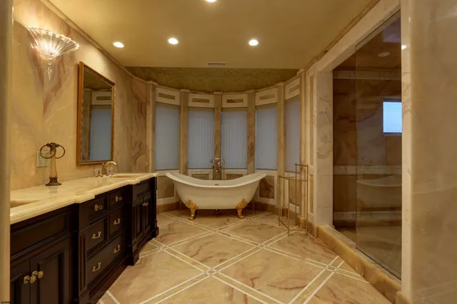 $20,000 | 32 Ocean Drive West, Brigantine, NJ 08203