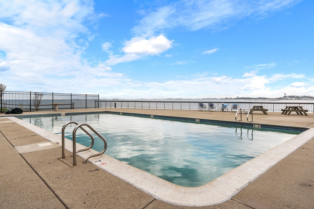 1 Seal Harbor Road, Unit 300 Winthrop, MA 02152 - Photo 32 of 39