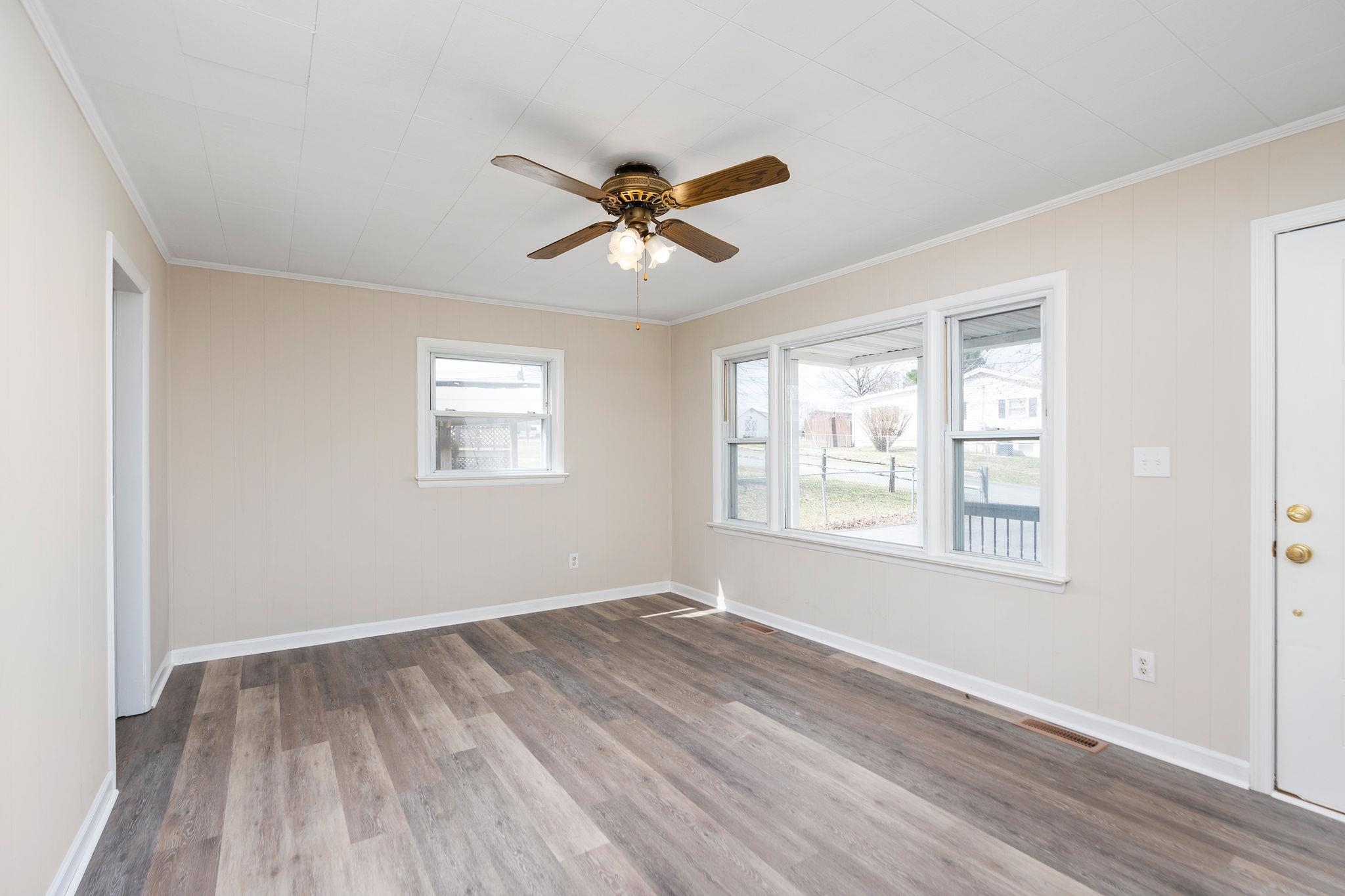 89 Locust Street Verona, VA 24482 - Photo 3 of 47 Gallery Image 3