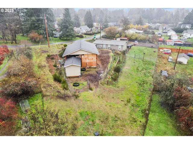 $169,900 | 55308 Southwest Lovegren Drive, Gaston, OR 97119