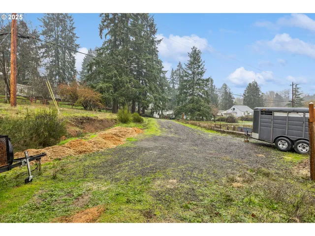 $169,900 | 55308 Southwest Lovegren Drive, Gaston, OR 97119