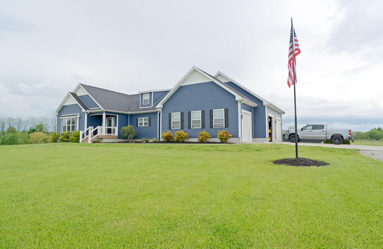 3464 South County Line Road Johnstown, OH 43031 - Photo 2 of 36 Welcome home!