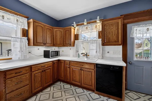 $239,000 | 2420 12th Street, Monroe, WI 53566