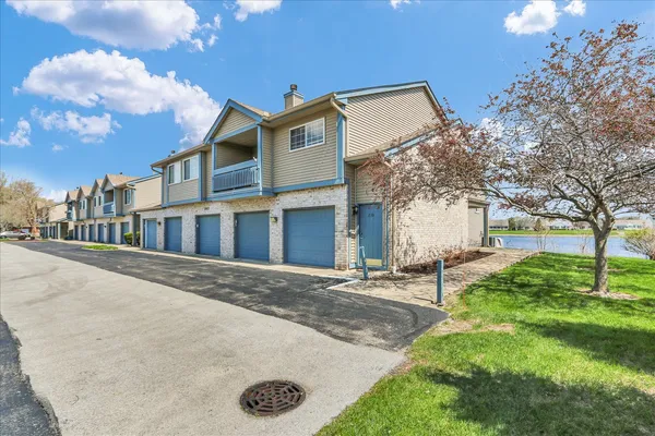 $220,000 | 2402 Windward Boulevard, Unit 209, Champaign, IL 61821