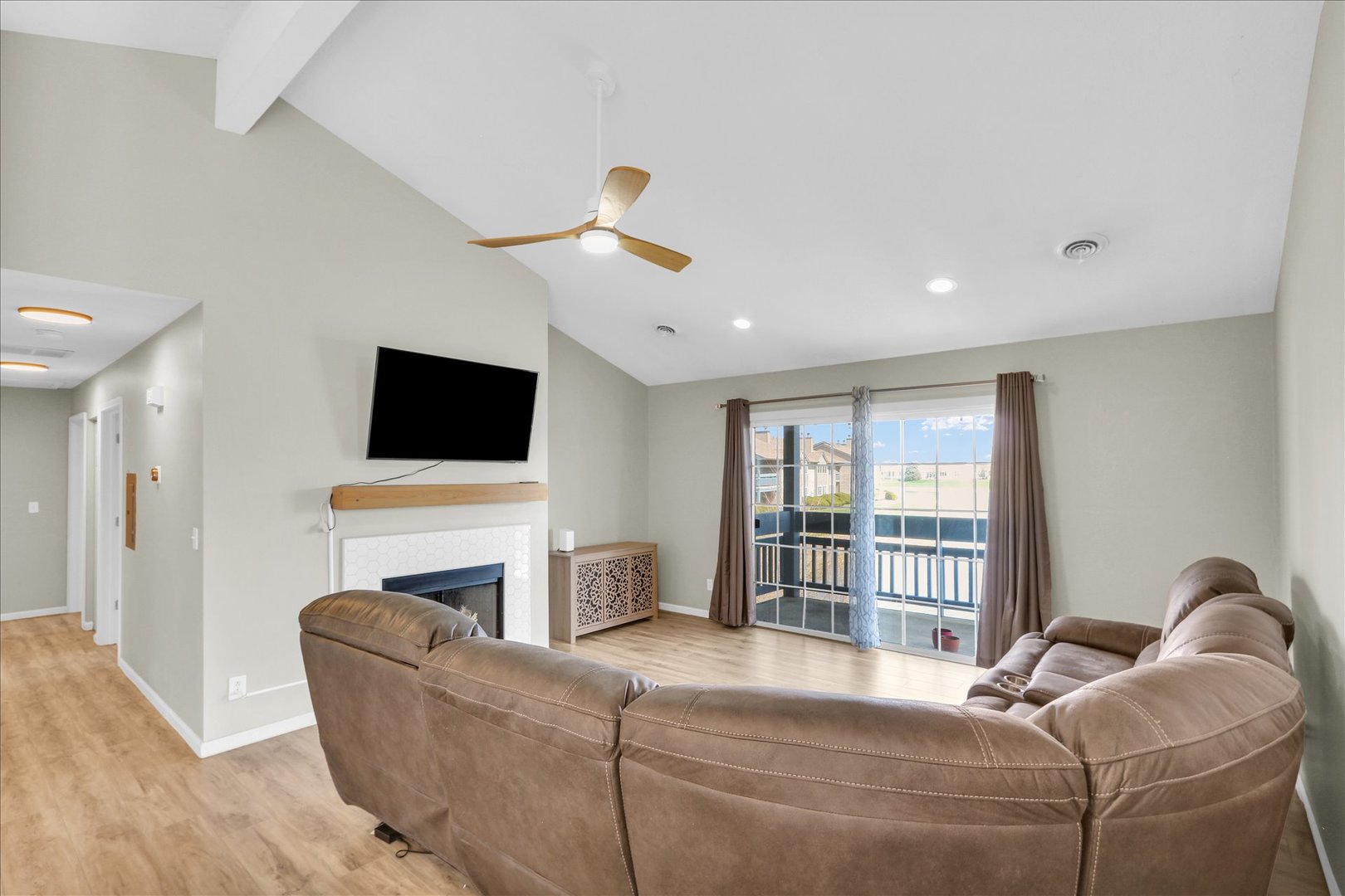 2402 Windward Boulevard, Unit 209 Champaign, IL 61821 - Photo 12 of 33