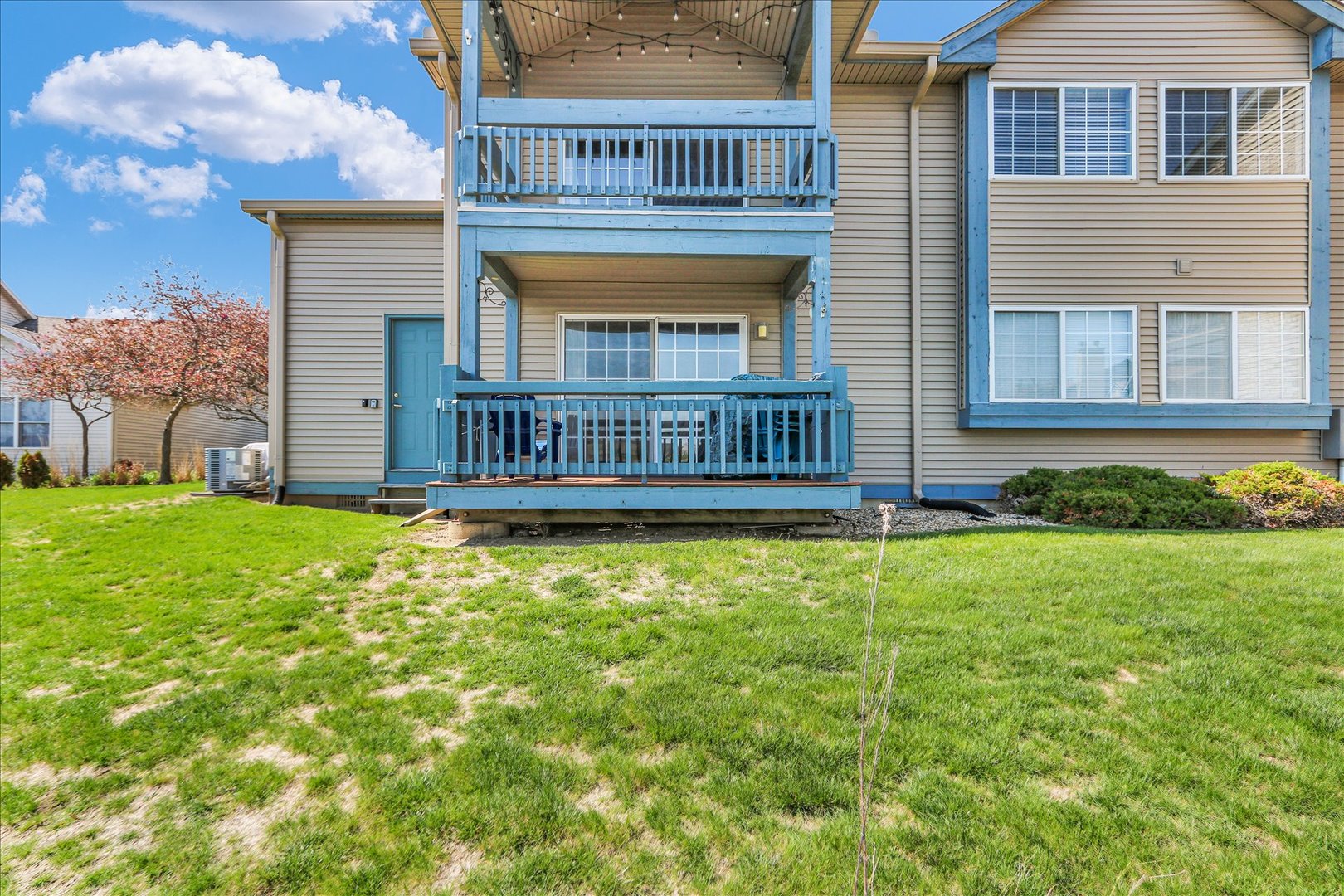 2402 Windward Boulevard, Unit 209 Champaign, IL 61821 - Photo 27 of 33