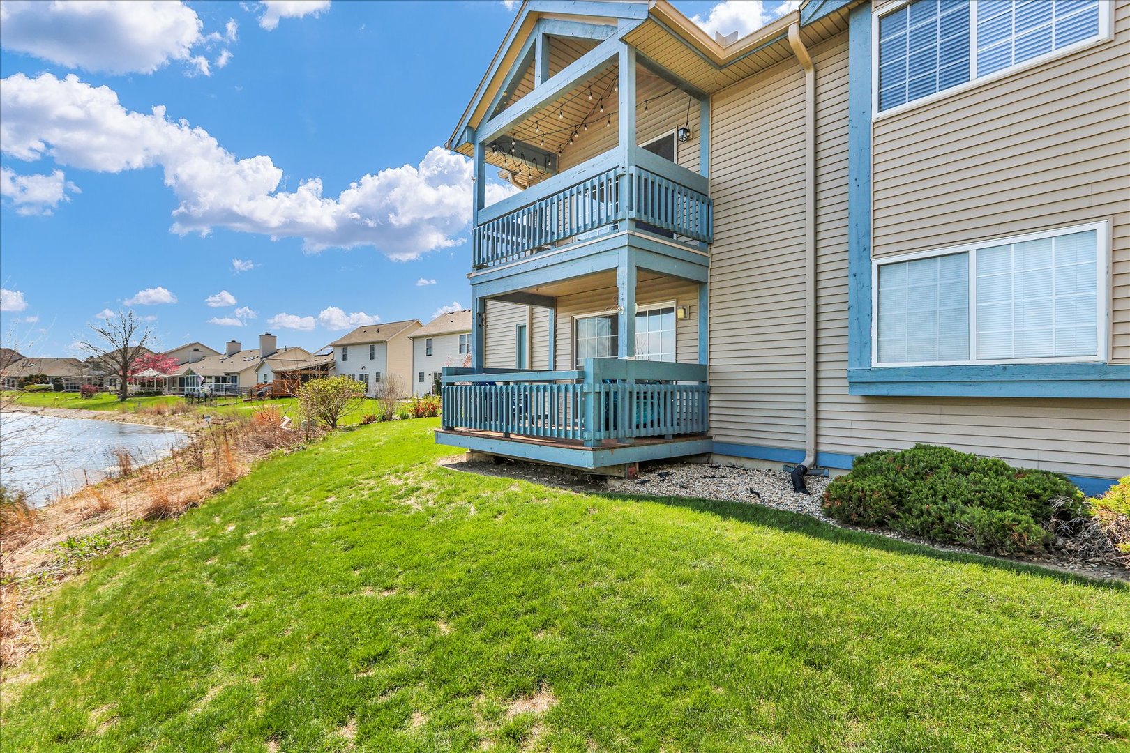 2402 Windward Boulevard, Unit 209 Champaign, IL 61821 - Photo 29 of 33